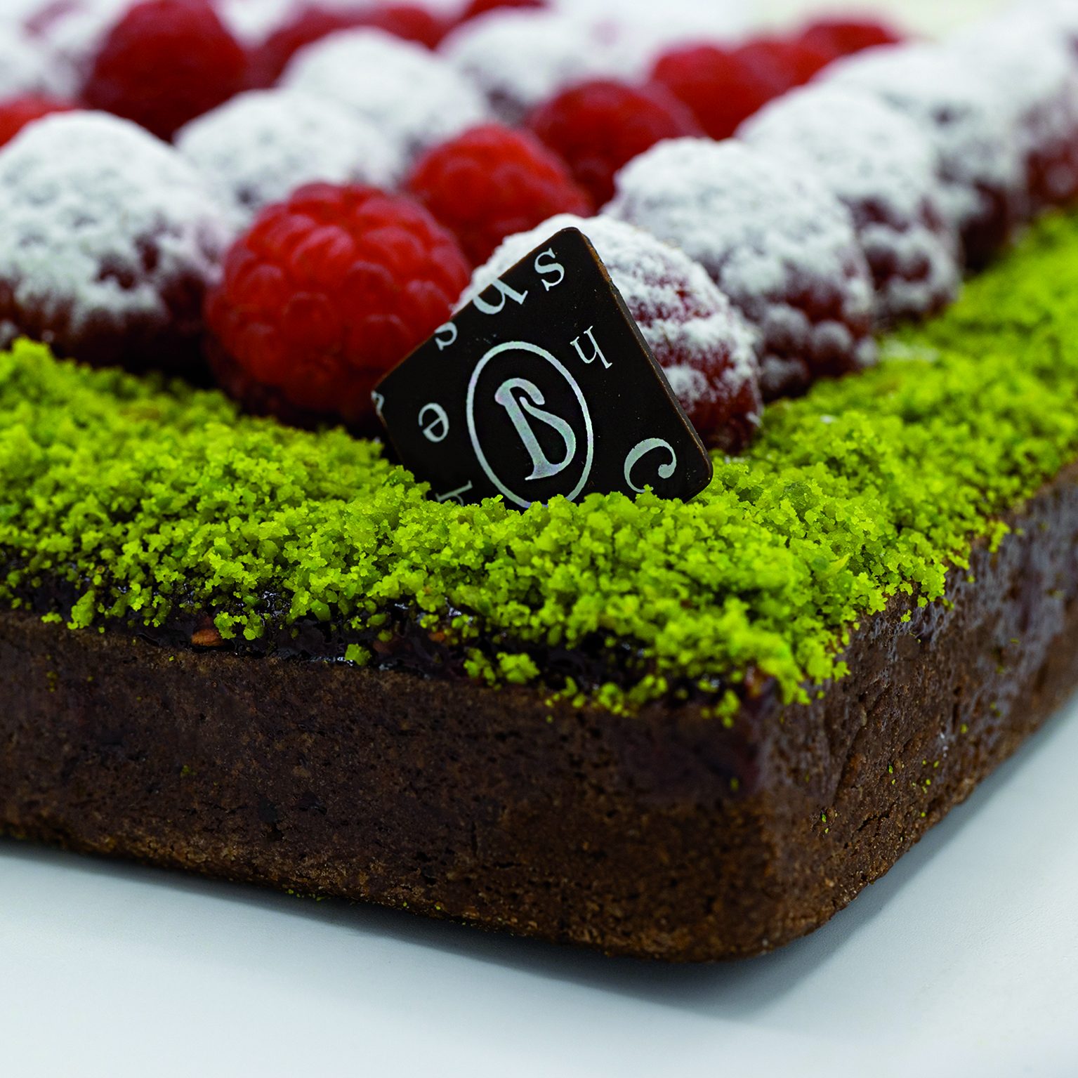 Tartelletta ai frutti di bosco e fichi della pasticceria